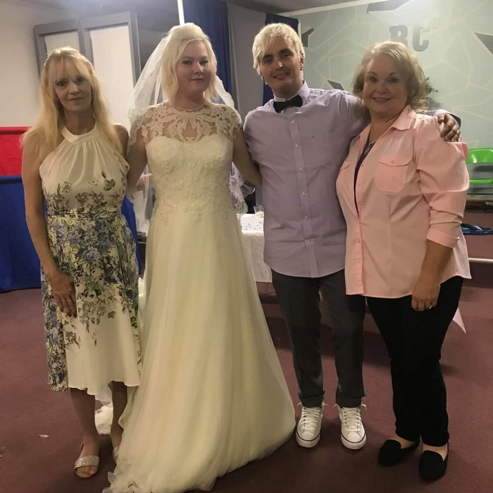 Beautiful size 12 wedding dress